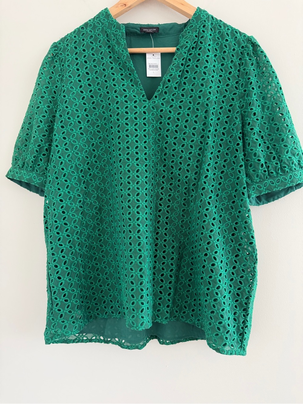 NWT Ann Taylor Womens L Green Eyelet Puff Sleeve Blouse Top Feminine Office Chic - Picture 8 of 9
